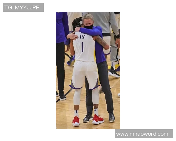 科尔分析追梦巴特勒与库明加同场对球队空间布局的影响与挑战 科尔分析追梦巴特勒与库明加同场对球队空间布局的影响与挑战