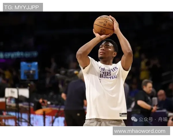 华子承担持球防守责任芬奇希望减轻麦丹犯规压力 华子承担持球防守责任芬奇希望减轻麦丹犯规压力