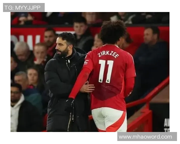 齐尔克泽考虑冬窗离队曼联不愿意放人引发关注 齐尔克泽考虑冬窗离队曼联不愿意放人引发关注