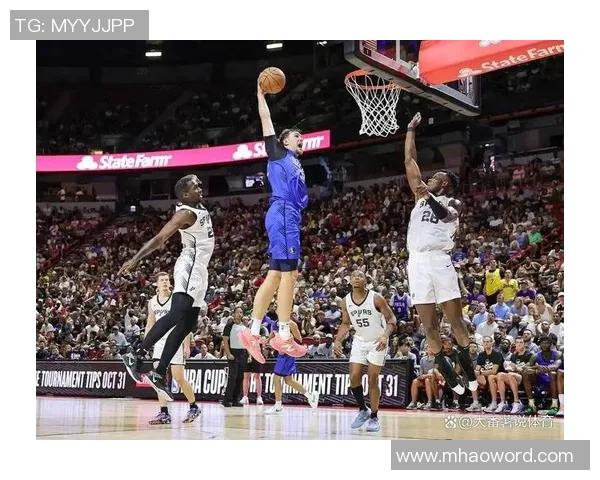 浓眉挡拆展现强大防守弗拉格精准三分助攻球队逆转局势 浓眉挡拆展现强大防守弗拉格精准三分助攻球队逆转局势