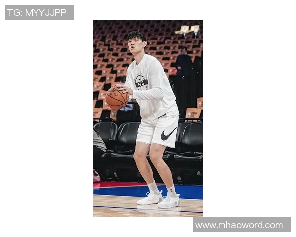 曾凡博半场替补表现抢眼3分6秒内完成1次抢断与2次犯规 曾凡博半场替补表现抢眼3分6秒内完成1次抢断与2次犯规