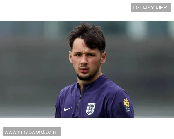 利物浦官方宣布签下曼城15岁青训门将阿尔菲杜利引发关注