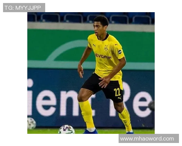 多特蒙德关注17岁左后卫普拉特斯交易价格成关键难题