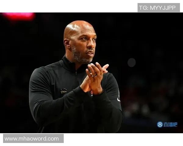 杜伦在场时球队攻防表现卓越净效率排名联盟第二引发关注