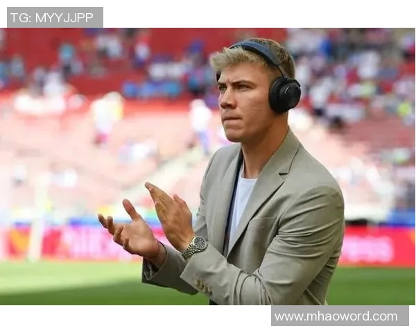 丹麦前锋称赞霍伊伦实力强大公众认同他是顶级球员