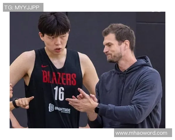 杨瀚森顺利通过脑震荡检查开拓者队士气恢复无碍继续征战