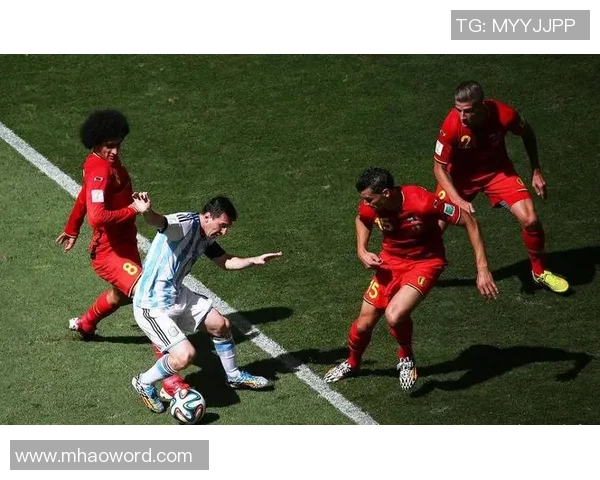 2025年足球收入榜揭晓C罗以28亿独占鳌头梅西紧随其后